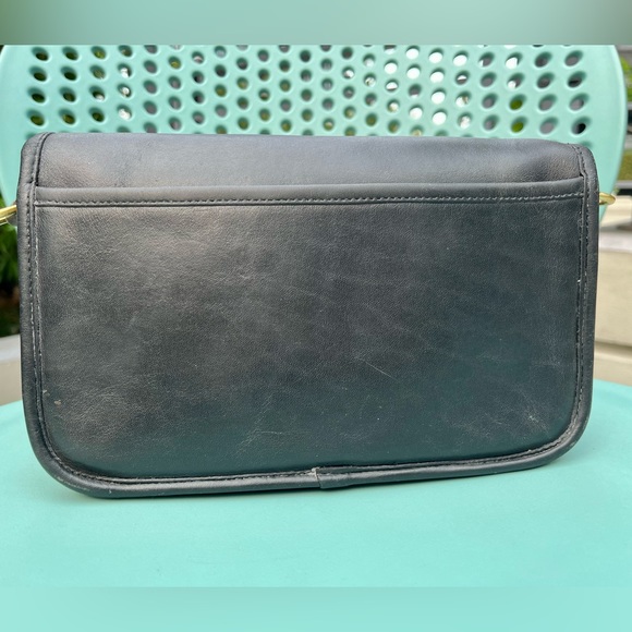 Vintage Coach Pocket Purse (#9755) - Picture 6 of 11